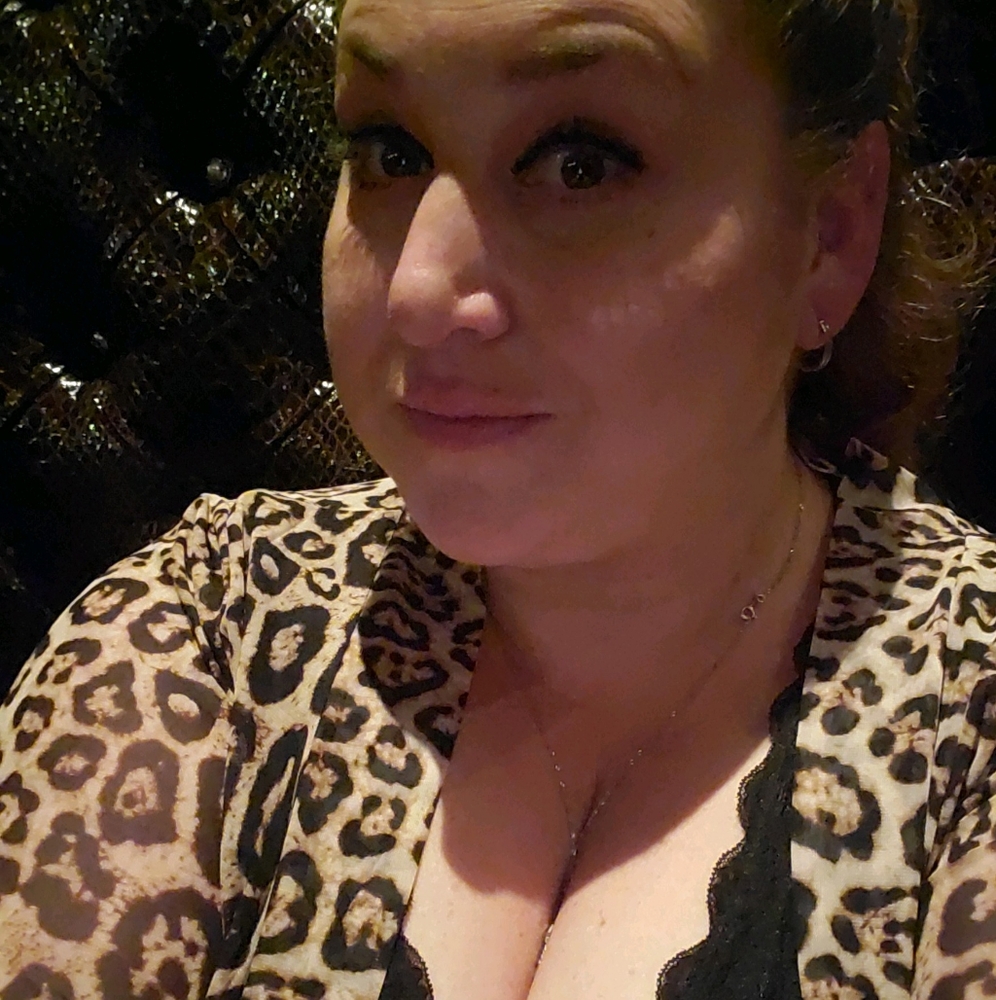 Meet your Posher, Alyson